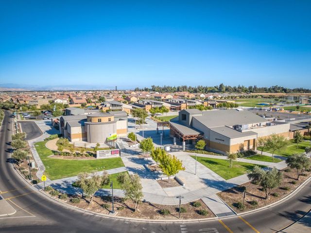 164 Arbor Drive S, Madera, CA 93636