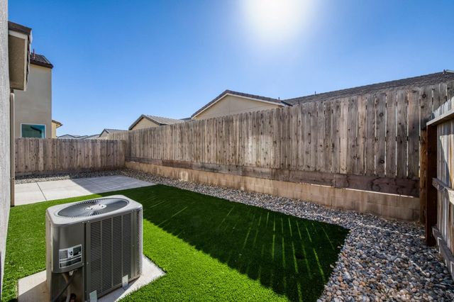 164 Arbor Drive S, Madera, CA 93636