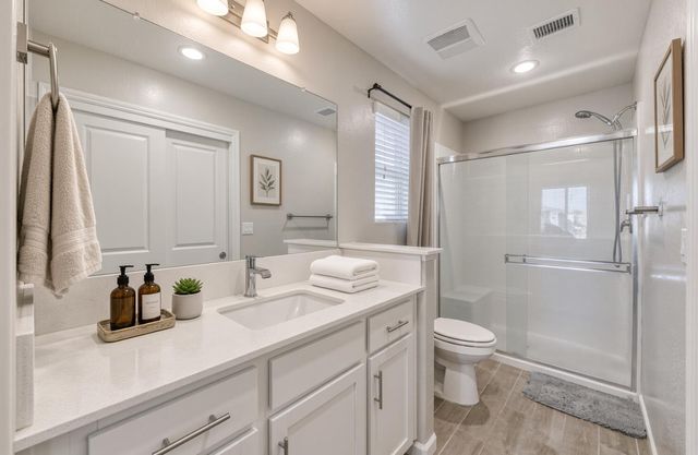 164 Arbor Drive S, Madera, CA 93636