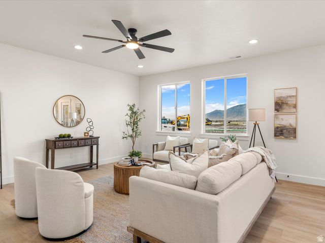 1366 W 2350 S, Perry, UT 84302