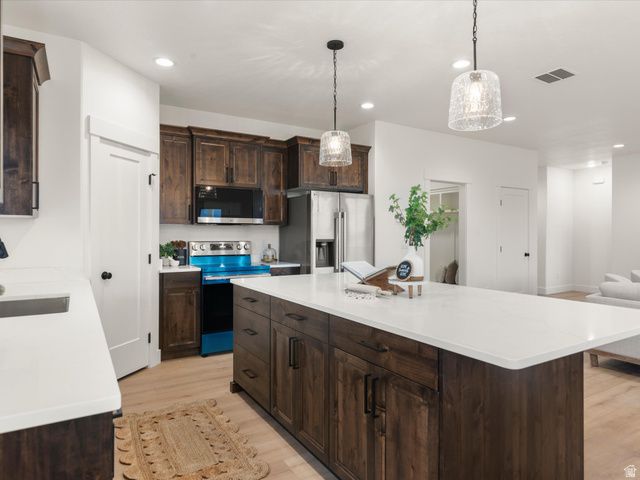 1366 W 2350 S, Perry, UT 84302
