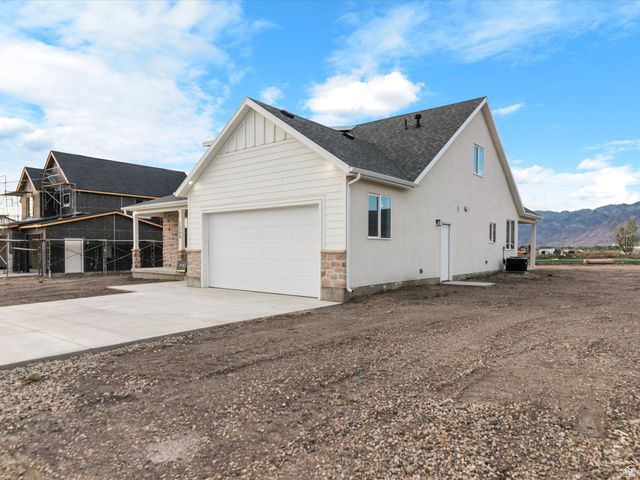 1366 W 2350 S, Perry, UT 84302