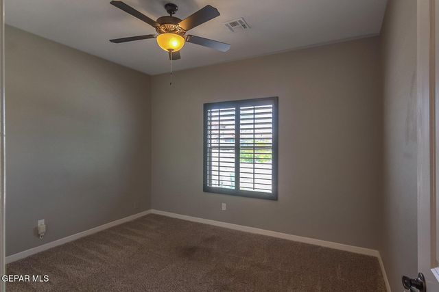 841 BRONZE HILL Avenue, Santa Teresa, NM 88008