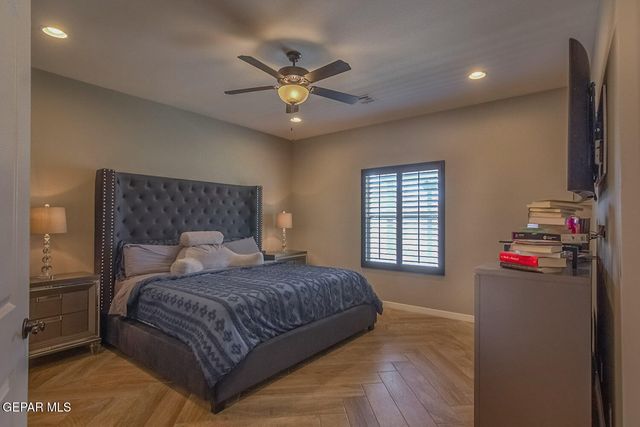 841 BRONZE HILL Avenue, Santa Teresa, NM 88008