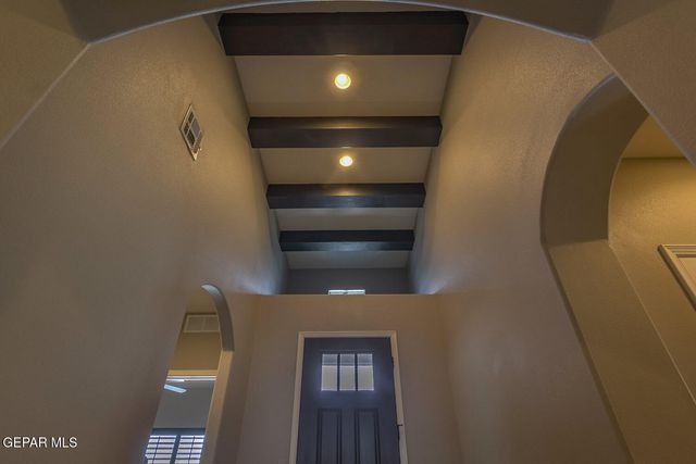 841 BRONZE HILL Avenue, Santa Teresa, NM 88008