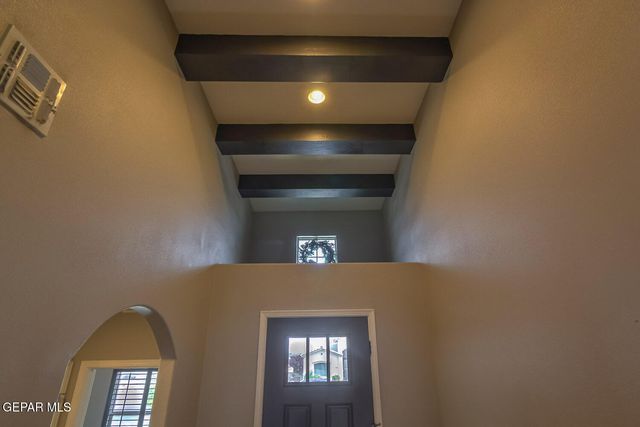 841 BRONZE HILL Avenue, Santa Teresa, NM 88008