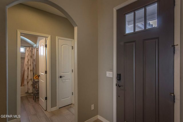 841 BRONZE HILL Avenue, Santa Teresa, NM 88008