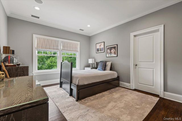 81 Wappanocca Avenue, Rye, NY 10580