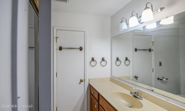 1301 Heidenheim Street, Pascagoula, MS 39581