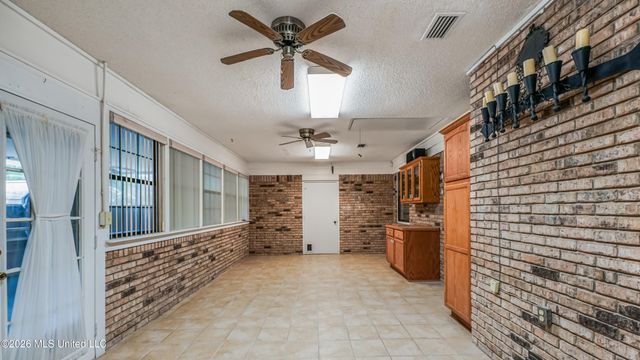 1301 Heidenheim Street, Pascagoula, MS 39581