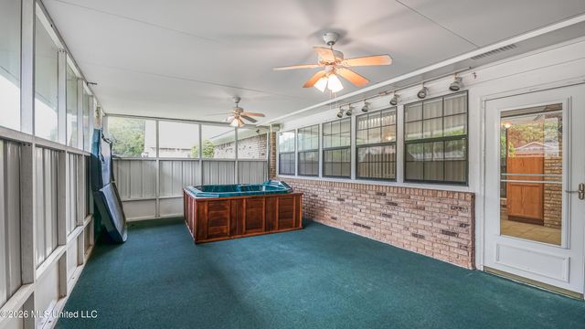 1301 Heidenheim Street, Pascagoula, MS 39581