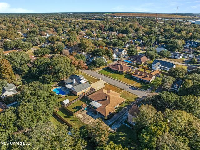 1301 Heidenheim Street, Pascagoula, MS 39581