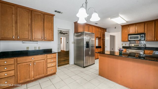 1301 Heidenheim Street, Pascagoula, MS 39581