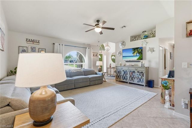 2806 SW 33rd ST, Cape Coral, FL 33914