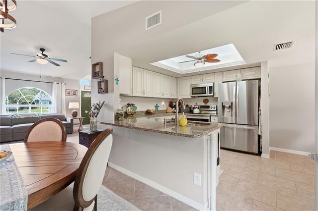 2806 SW 33rd ST, Cape Coral, FL 33914