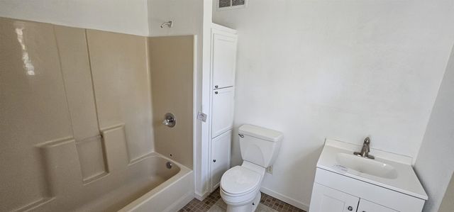 12689 SW Chisholm Trail Rd., Andover, KS 67002