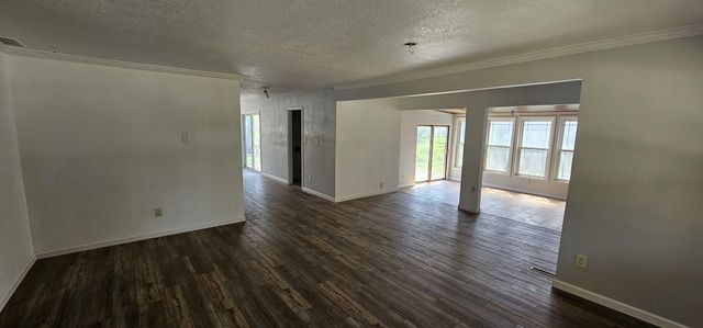 12689 SW Chisholm Trail Rd., Andover, KS 67002