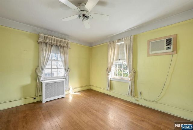 671 Chestnut Avenue, Teaneck, NJ 07666