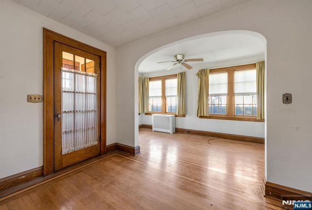 671 Chestnut Avenue, Teaneck, NJ 07666