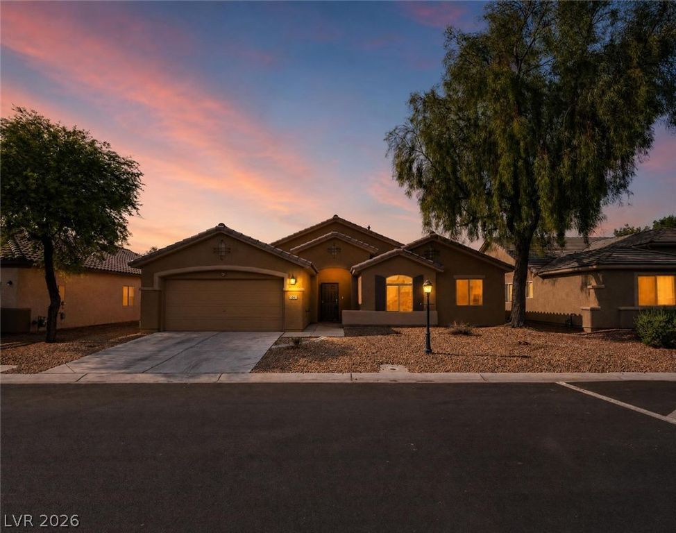5641 Little Lake Avenue, Las Vegas, NV 89122 — photo 2