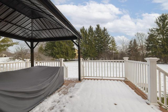 S36W28308 Quail RUN, Waukesha, WI 53189