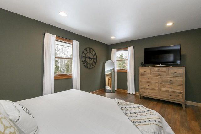 S36W28308 Quail RUN, Waukesha, WI 53189