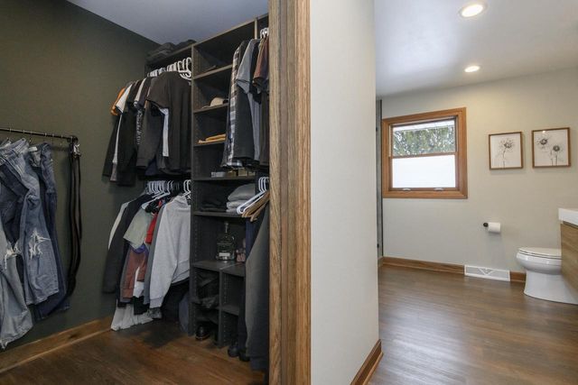 S36W28308 Quail RUN, Waukesha, WI 53189