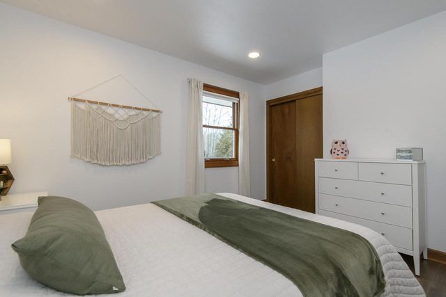 S36W28308 Quail RUN, Waukesha, WI 53189