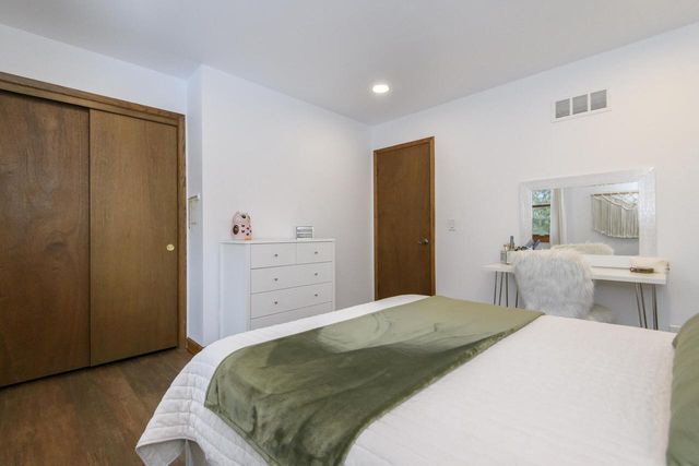 S36W28308 Quail RUN, Waukesha, WI 53189