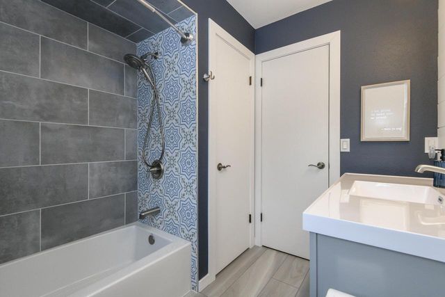 S36W28308 Quail RUN, Waukesha, WI 53189