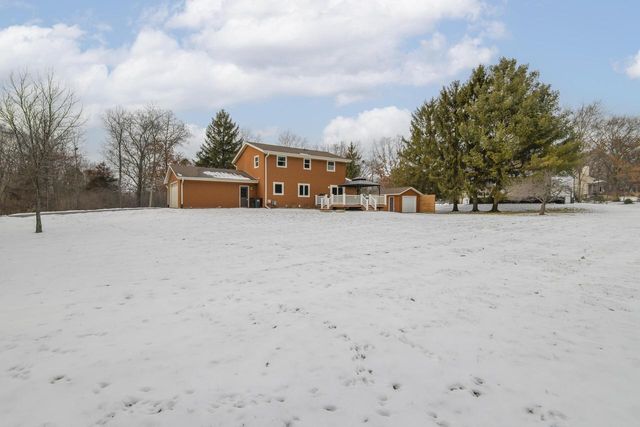 S36W28308 Quail RUN, Waukesha, WI 53189