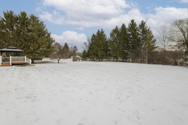 S36W28308 Quail RUN, Waukesha, WI 53189