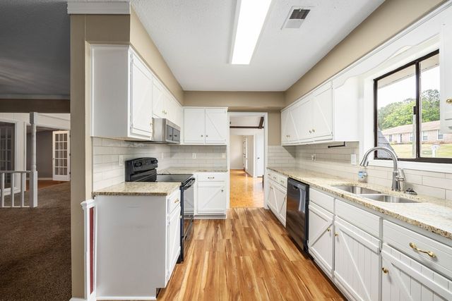2504 Beacon Street, Phenix City, AL 36867