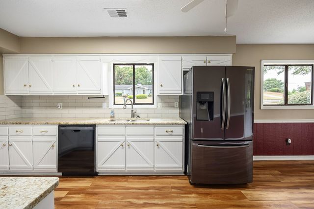 2504 Beacon Street, Phenix City, AL 36867