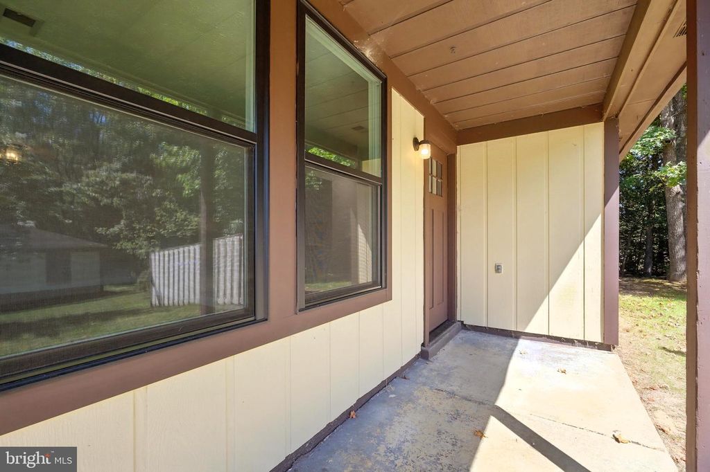 3295 JESMOND CT, Waldorf, MD 20602