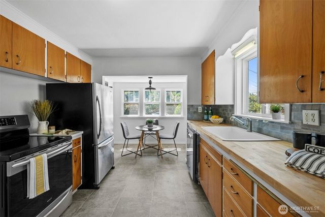 2119 Monroe Avenue, Everett, WA 98203