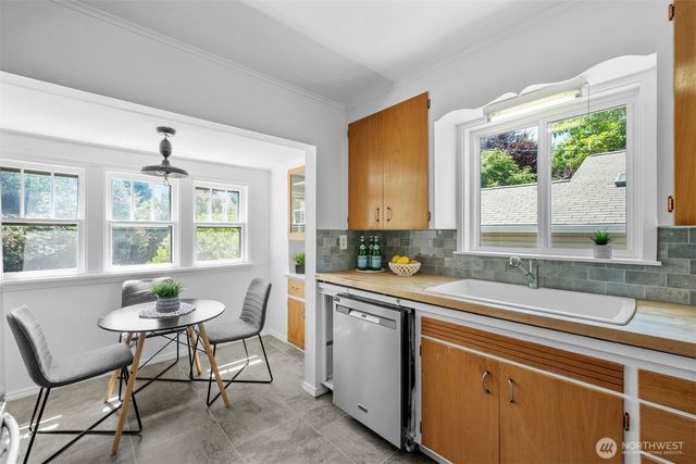2119 Monroe Avenue, Everett, WA 98203