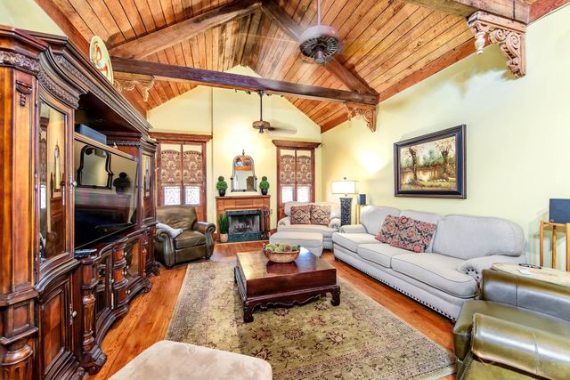 102 Palm Place, Thibodaux, LA 70301