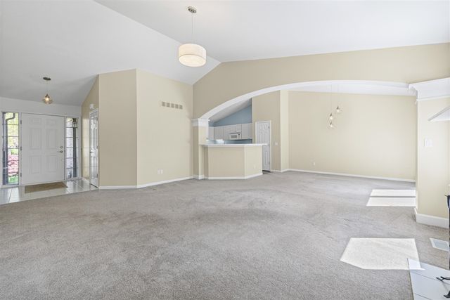 821 Huntington Drive, South Lyon, MI 48178