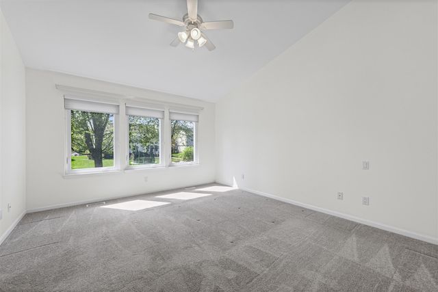 821 Huntington Drive, South Lyon, MI 48178