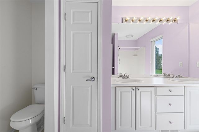 821 Huntington Drive, South Lyon, MI 48178