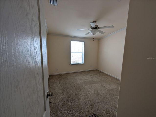 9101 FAIRWAY LOOP, Dade City, FL 33525