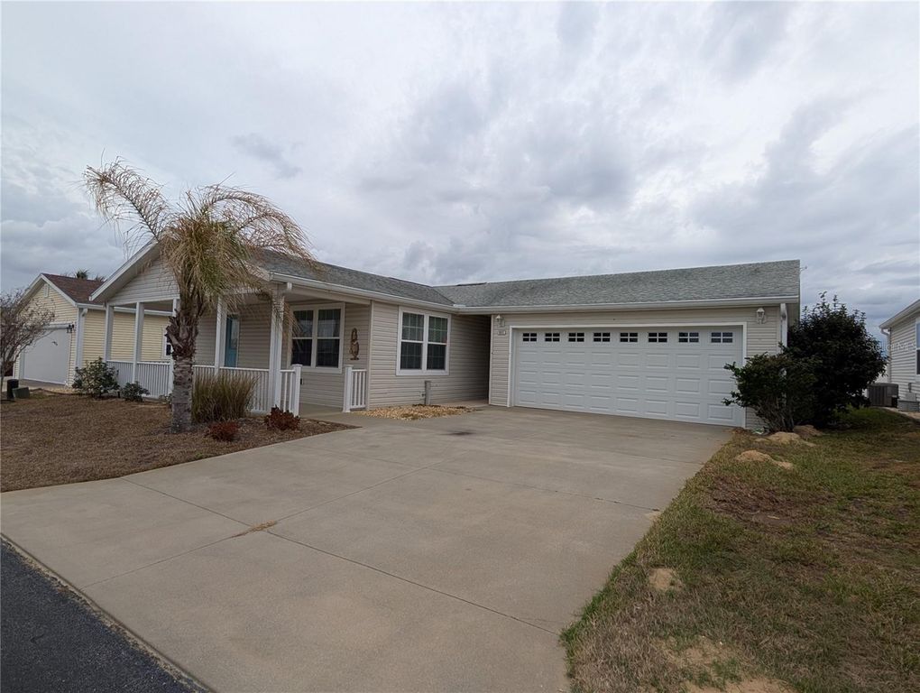 9101 FAIRWAY LOOP, Dade City, FL 33525