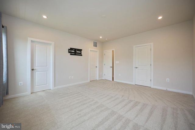 1035 VENIFENA TER SE, Leesburg, VA 20175