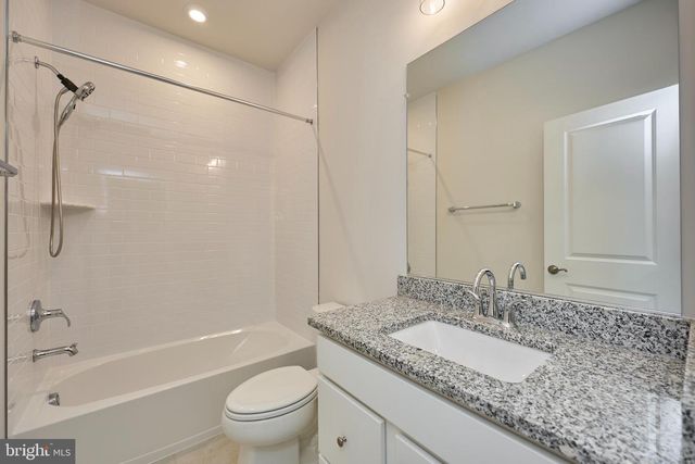 1035 VENIFENA TER SE, Leesburg, VA 20175