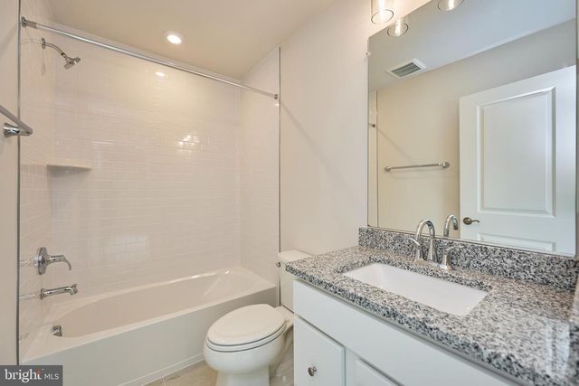 1035 VENIFENA TER SE, Leesburg, VA 20175