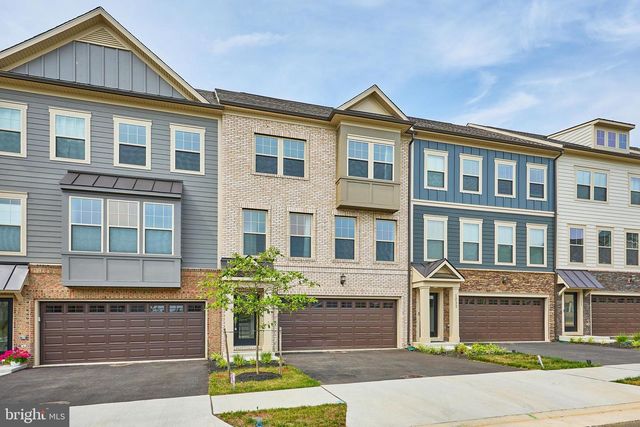 1035 VENIFENA TER SE, Leesburg, VA 20175