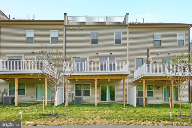 1035 VENIFENA TER SE, Leesburg, VA 20175