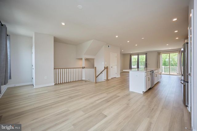 1035 VENIFENA TER SE, Leesburg, VA 20175