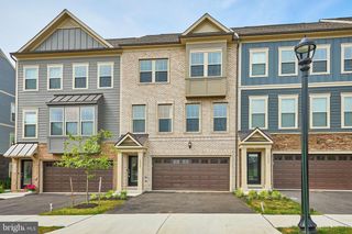1035 VENIFENA TER SE, Leesburg, VA 20175
